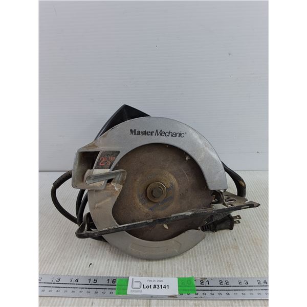 Master Mechanic 2 1/3 HP Circular Saw - Powers On, As Is