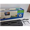Image 6 : AVF Super Slim Flat & Tilt TV Wall Mount - PICK UP