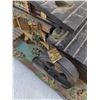 Image 3 : Log Cabin Secret Trinket Holder - Needs Some Repairs