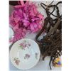 Image 6 : Vintage Lot - Hanging Lamp, Cook Pot, Macrame Pot Holder, Faux Flower Bouquet,  Clock, Misc - PU