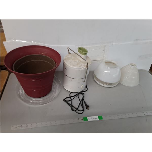 Plastic Planters Up to 10", Glass Lampshades & Braun Juicer- Powers On - PICK UP