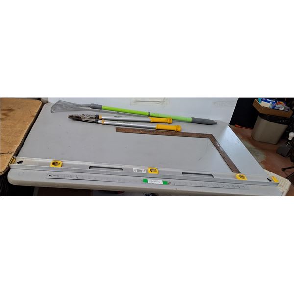 Stanley 48" Level, Telescopic Hedge Trimmers, Rake, Square- Cannot Ship
