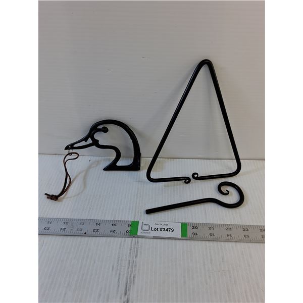 Ducks Unlimited- Cast Iron Dinner Bell Triangle