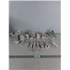Image 1 : 18 Pc Nativity Set & Glass Candle Holder