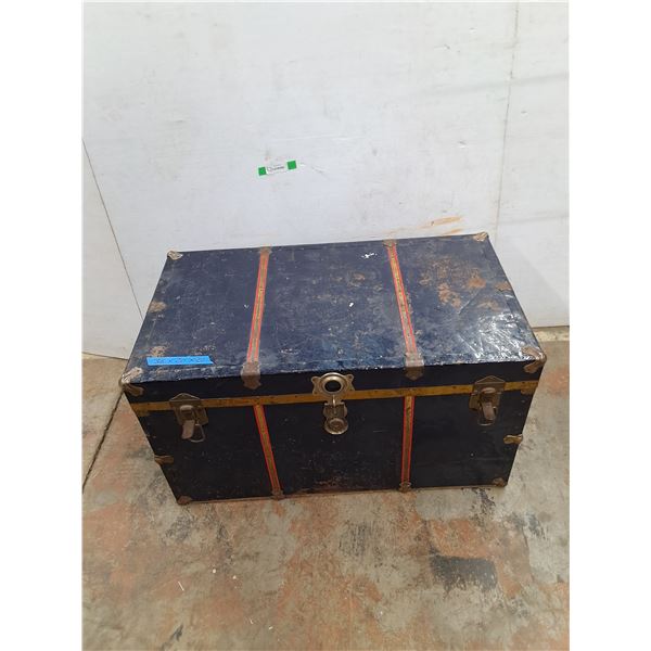 *Vintage Steamer Trunk - PICKUP ONLY