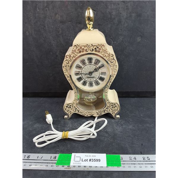 Vintage Westclox Mantle Clock - Powers On, As Is