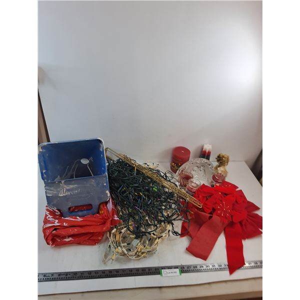 Marshalltown Mud Hopper, Assorted Christmas Decor & String Lights - Tested - PICK UP ONLY