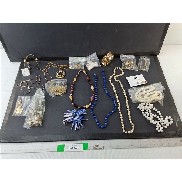 Jewelry Lot- Necklaces, Bracelets, Earrings