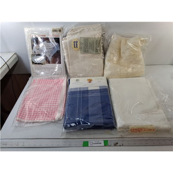 (6) Tablecloths