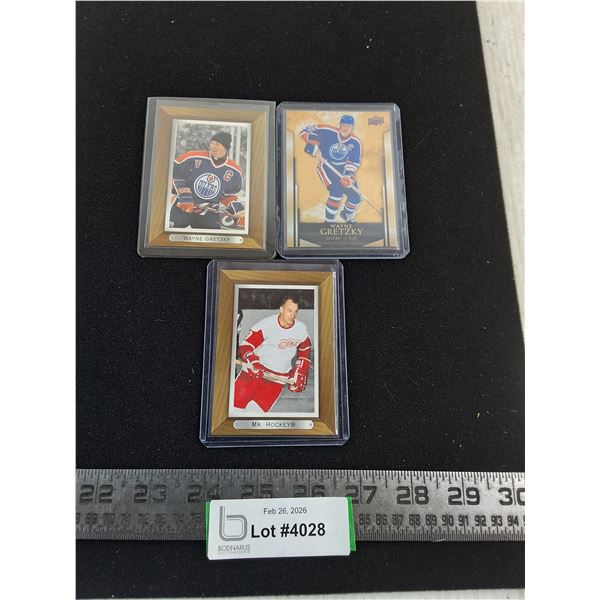 (3) Assorted Gold Collector Cards (2-Wayne Gretzky, 1-Gordie Howe) - Unauthenticated