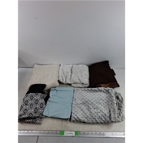 Kid's Mats & (2) Pillow Cases