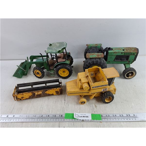 John Deere & Tonka Die Cast Tractors & New Holland Combine Toys