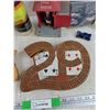 Image 4 : Gopher Gun, Cribbage Board, Fiberglass Cloth, Assorted Toys