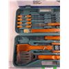 Image 2 : HDC 18 PC Barbeque Set