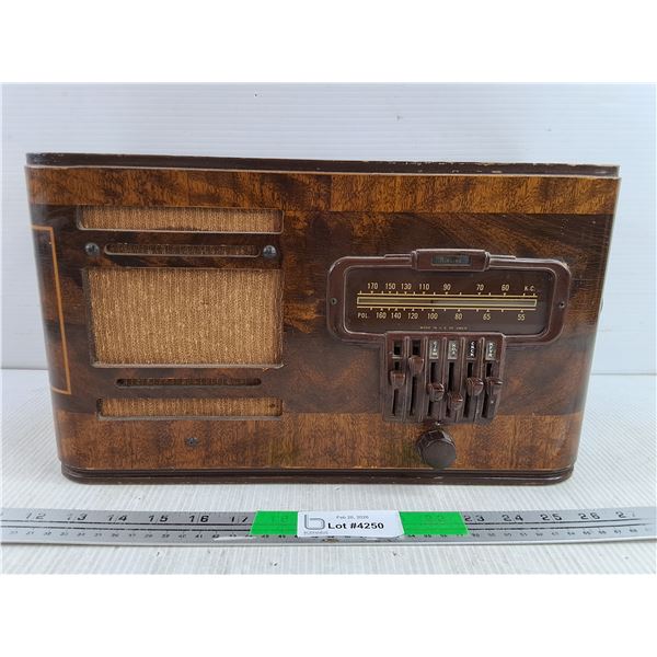 Vintage Airline Radio - As Is