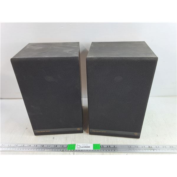 (2) Vintage General Electric 2 Way Speaker System Speakers - As Is