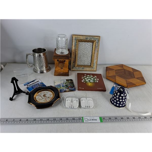 Wooden Candy Dispenser, Picture Frame, (2) Ear Buds- As Is