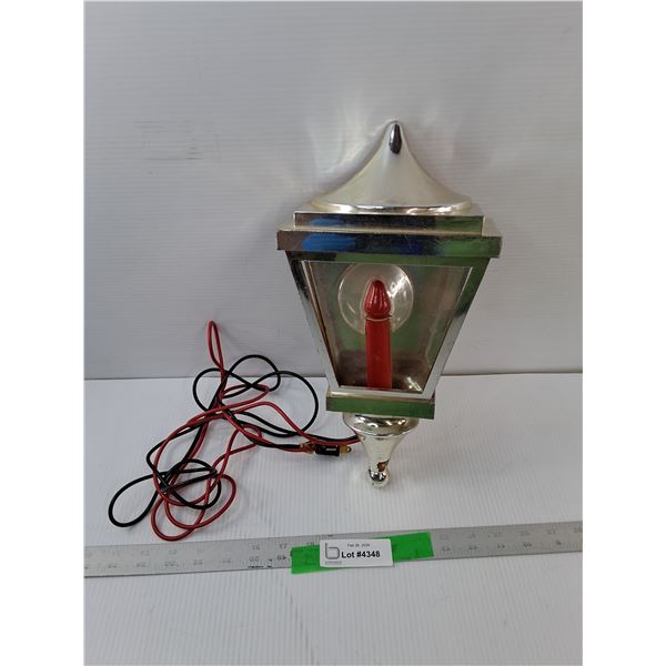 Plastic Wall Lantern with Christmas Bulb- Powers On