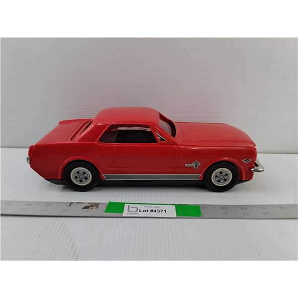 Plastic Mustang Model Car Approx. 1:12 Scale