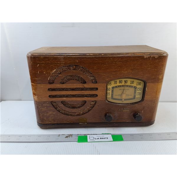 Vintage Arcadia Radio- As Is