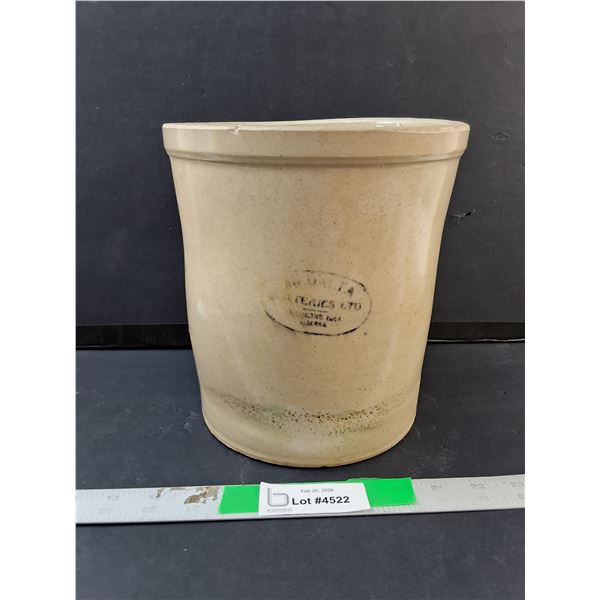 Medalta Crock 8.5"