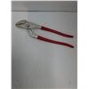 Image 4 : (10) Westward Screwdrivers and  10" Adjustable Plier