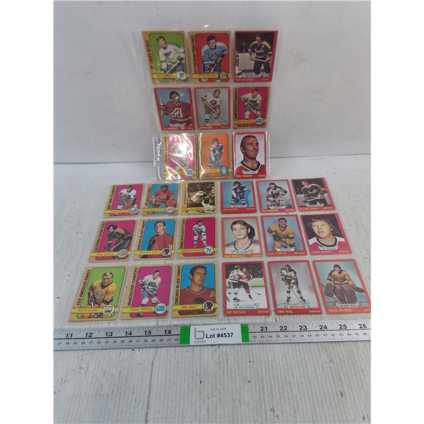 (27) 1972 NHL Hockey Cards Featuring Reg Leach,Dennis Hull,Jean Ratelle and more
