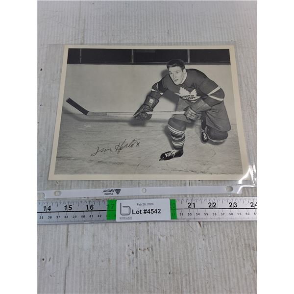 1945-54 Quaker Oats 8"x10" Photo of Tim Horton