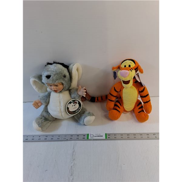 Plush Toys - Tigger 11" T