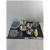 Image 1 : (5) Mixing Bowls (1-Large Salad, 4-Small), Citrus Juicer, Ice Bucket, Shower Radio, Face Cloth