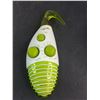 Image 3 : (5) Mixing Bowls (1-Large Salad, 4-Small), Citrus Juicer, Ice Bucket, Shower Radio, Face Cloth