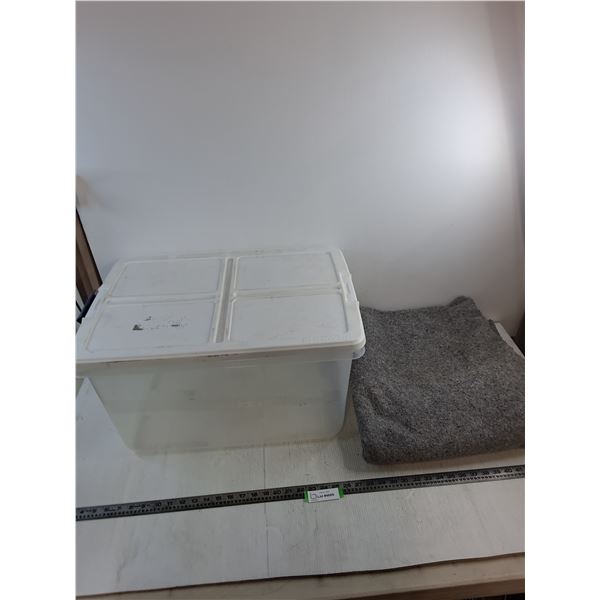 Hefty Storage Bin - 22x15x13", Moving Blanket - 70" x 80" - Pickup Only