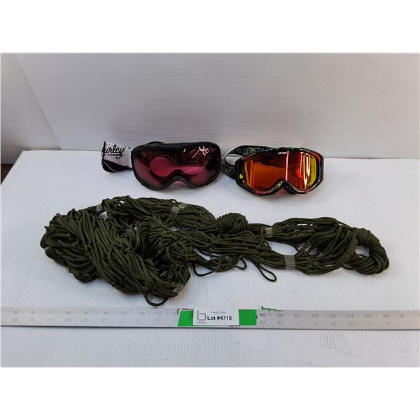 (2) Snowboarding Goggles & Nylon Rope Hammock
