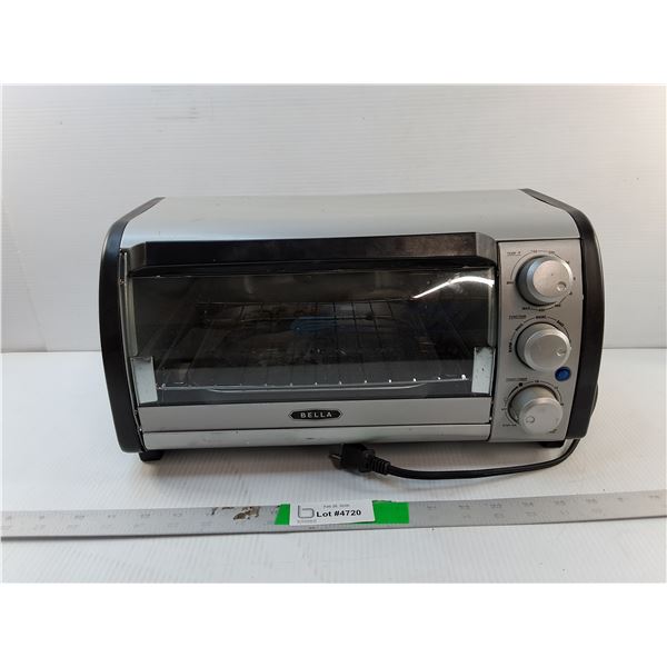 Bella Toaster Oven 15.5" x 9.5" x 8.5"- Powers On, PICK UP