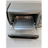 Image 3 : Bella Toaster Oven 15.5" x 9.5" x 8.5"- Powers On, PICK UP