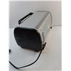 Image 4 : Bella Toaster Oven 15.5" x 9.5" x 8.5"- Powers On, PICK UP