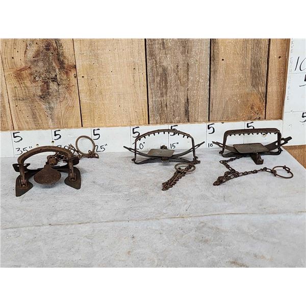 Group Of 3 Vintage Leghold Traps