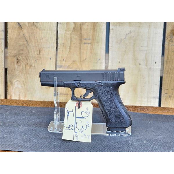 Glock Model 17 9mm Semi Auto Pistol