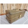 Image 2 : Vintage UMCO Fishing Tackle Box With 52 Crank Bait Lures