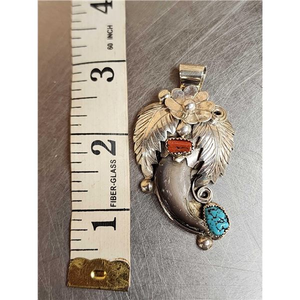 Navajo Sterling Silver Black Bear Claw Necklace Pendant