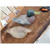 Image 4 : Vintage Animal Trap Company Wooden Duck Decoys