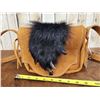 Image 2 : Native American Style Buckskin & Black Bear Paw Purse
