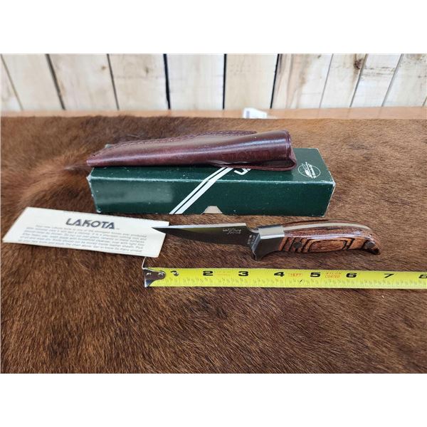 Lakota Finwing  # 273 Fixed Blade Knife