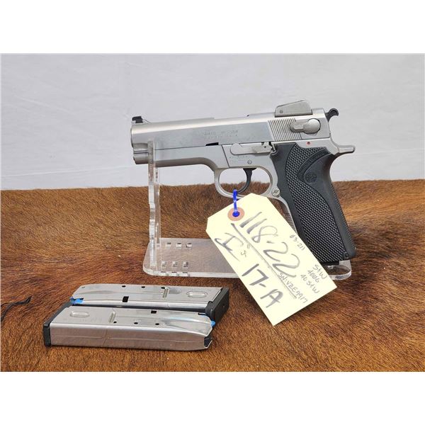 Smith & Wesson Model 4006 .40 S&W Semi Auto Pistol