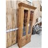 Image 3 : Oak 8 Place Gun Cabinet