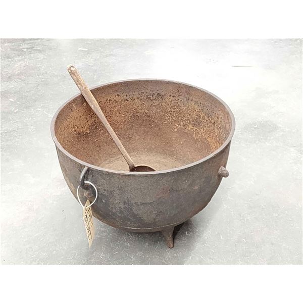Antique Cast Iron Scalding Kettle & Ladle