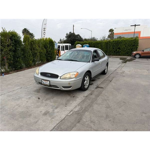 FORD TAURUS 2004 T-DONATION