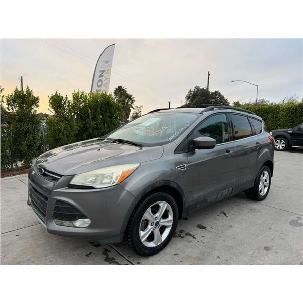 FORD  ESCAPE 2014 O/S-T SMOG-2 DAYS
