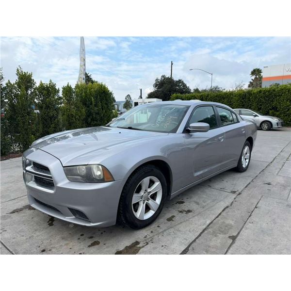 DODG CHARGER 2014 O/S TITLE 2 DAYS