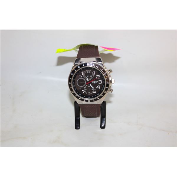 NEW MENS CHRONOGRAPH WATCH 35MM HAS NEW